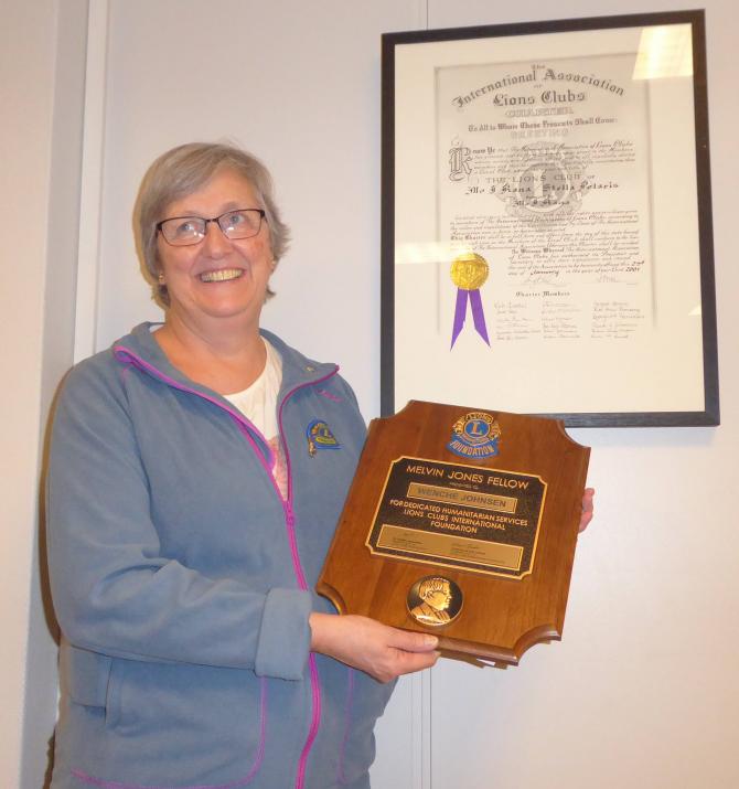 Artikkelbilde til artikkelen Wenche Johnsen hedret med Melvin Jones Fellowship 